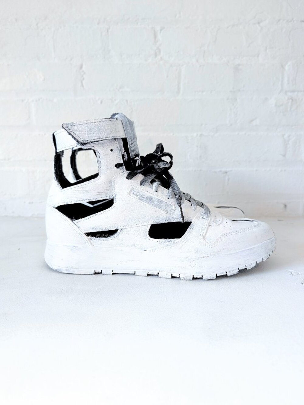 Maison Margiela X Reebok Mens US10.5 White